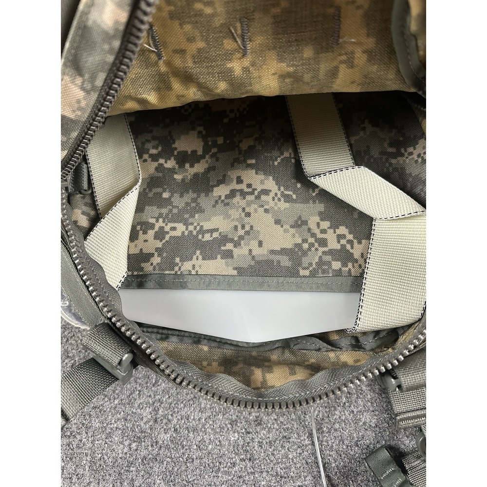 USGI MOLLE II Assault Pack ACU NSN 8465-01-524-5250 Backpack W/Hydration System - Picture 6 of 9